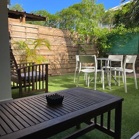 Prana Lodge Saint Gilles Les Bains 800 M De La Plage Exteriör bild