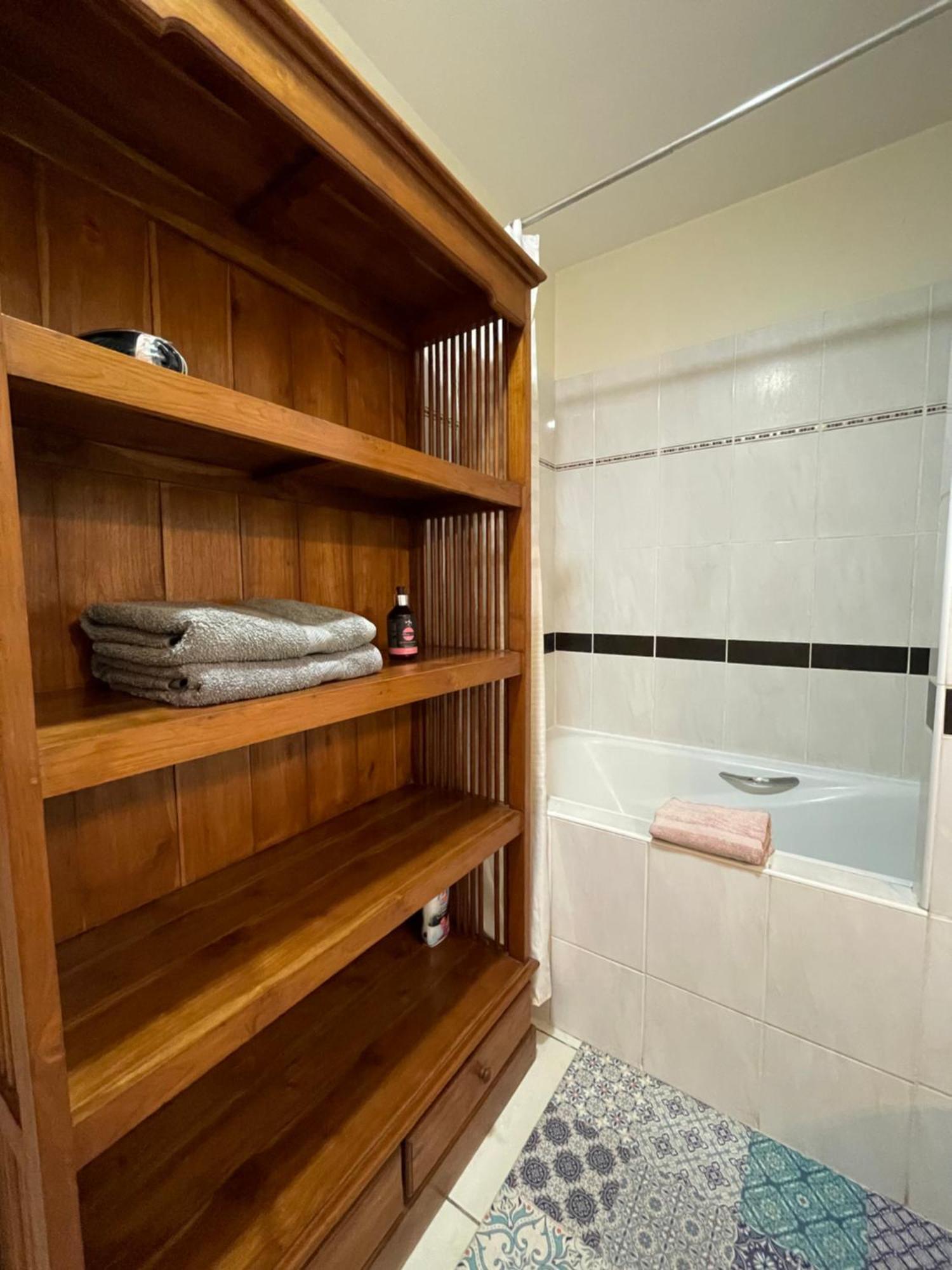 Prana Lodge Saint Gilles Les Bains 800 M De La Plage Exteriör bild